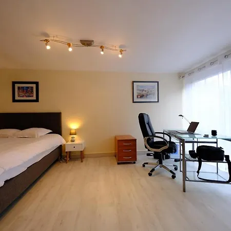 Maison Familiale Avec Jardin A 5 Min De Rouen 公寓 蒙圣埃尼昂